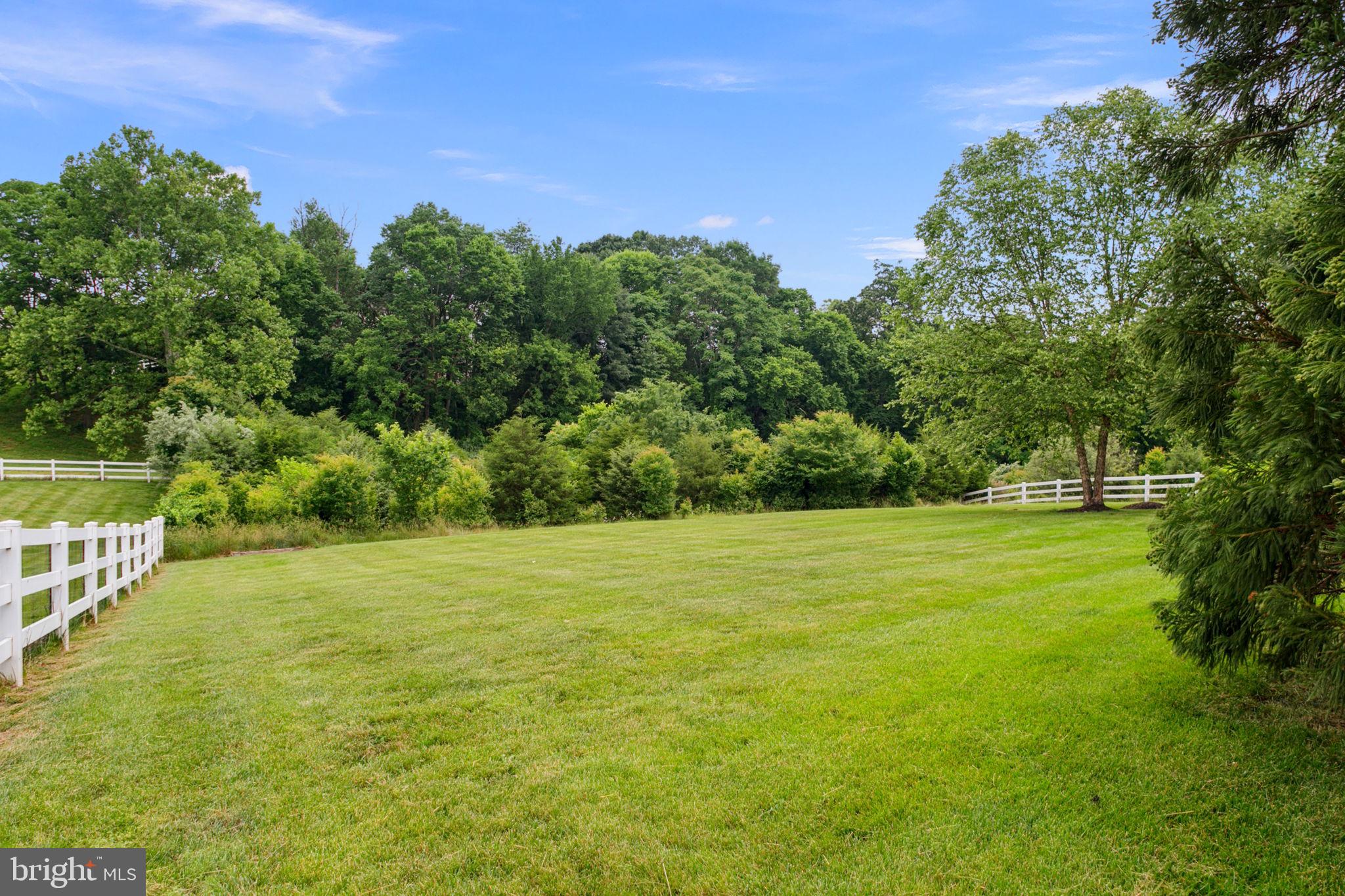 RED CEDAR - Residential