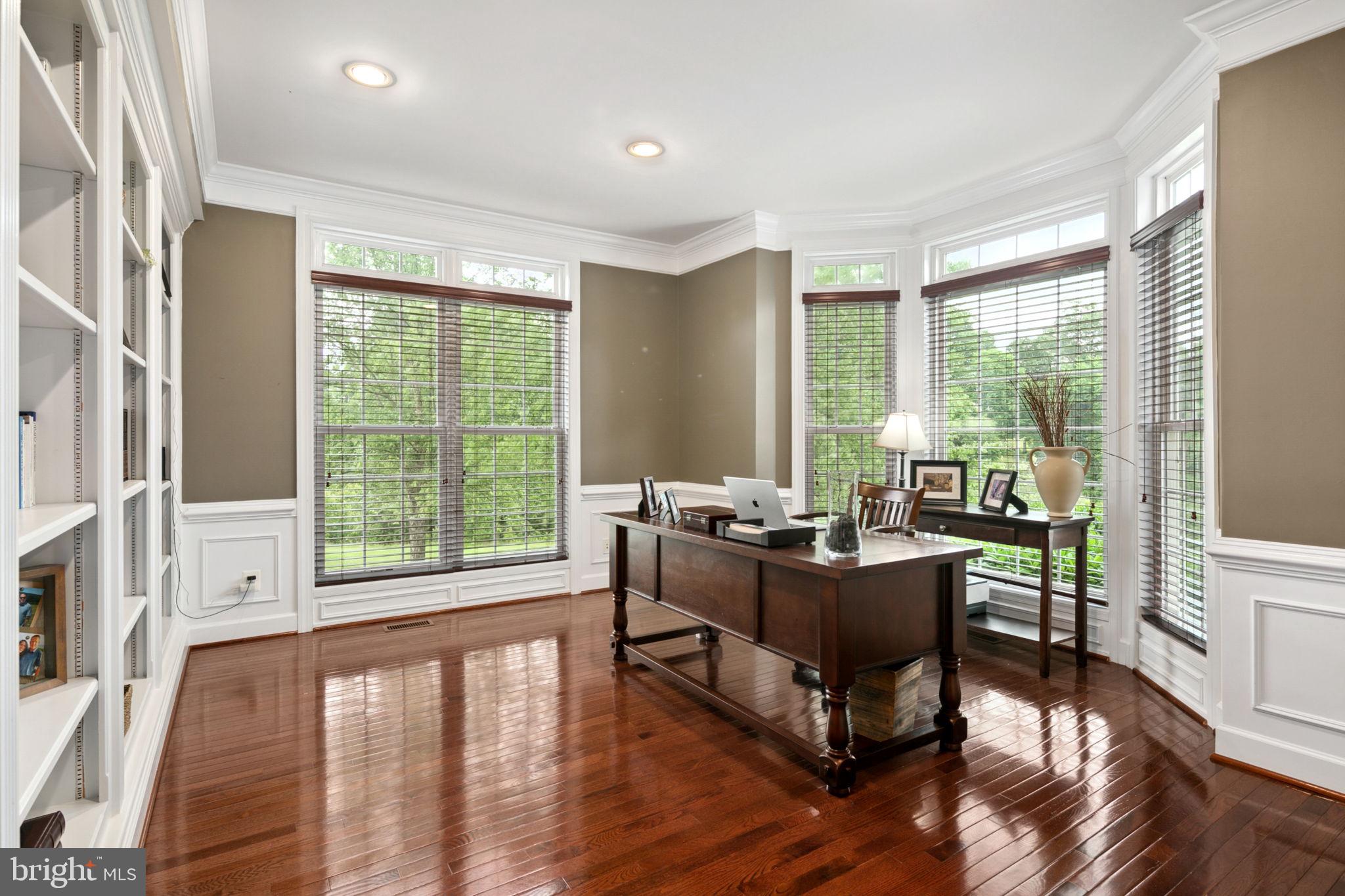 RED CEDAR - Residential