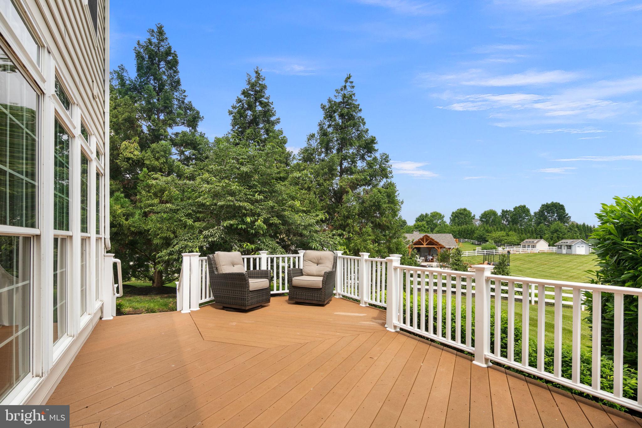 RED CEDAR - Residential