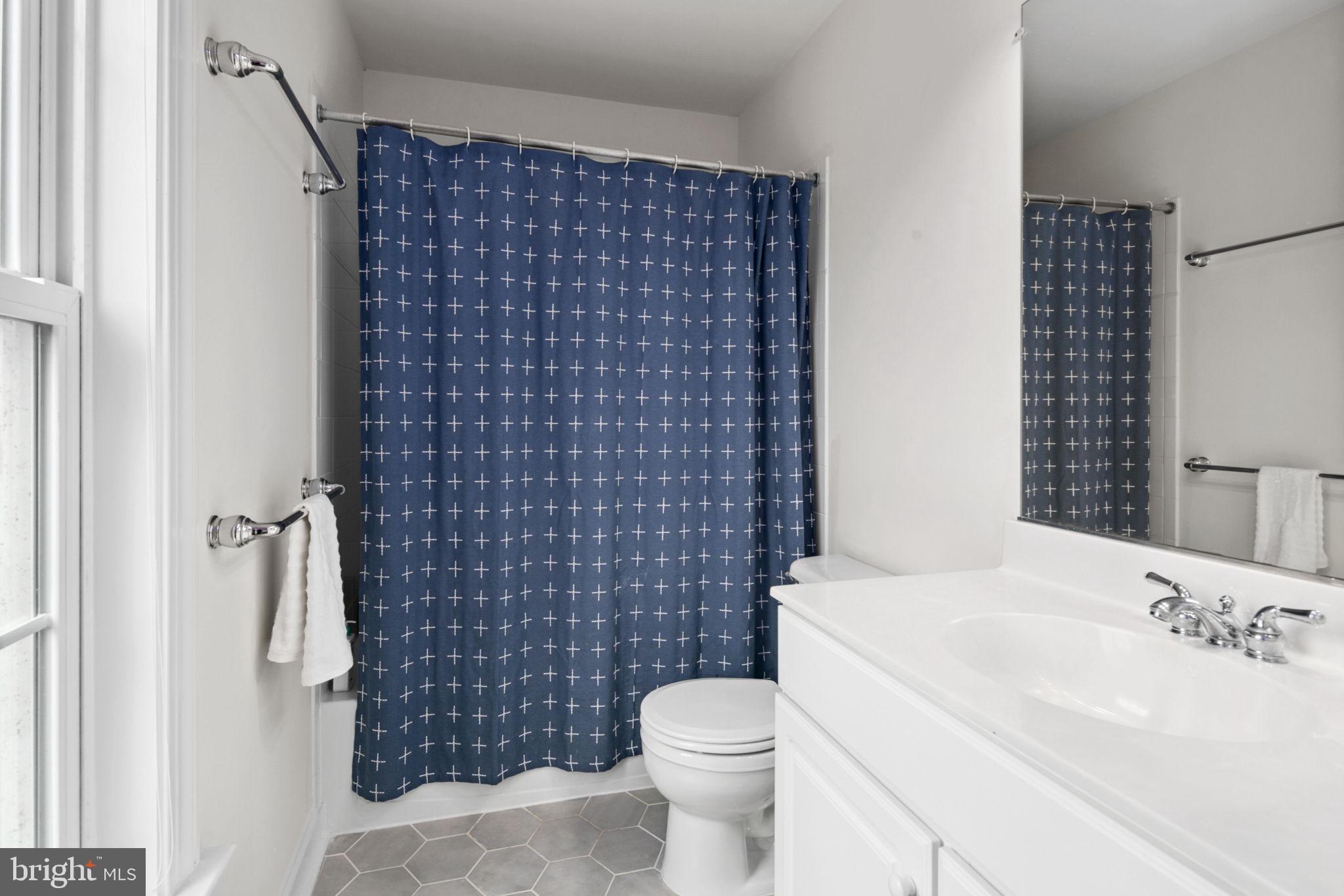 RED CEDAR - Residential