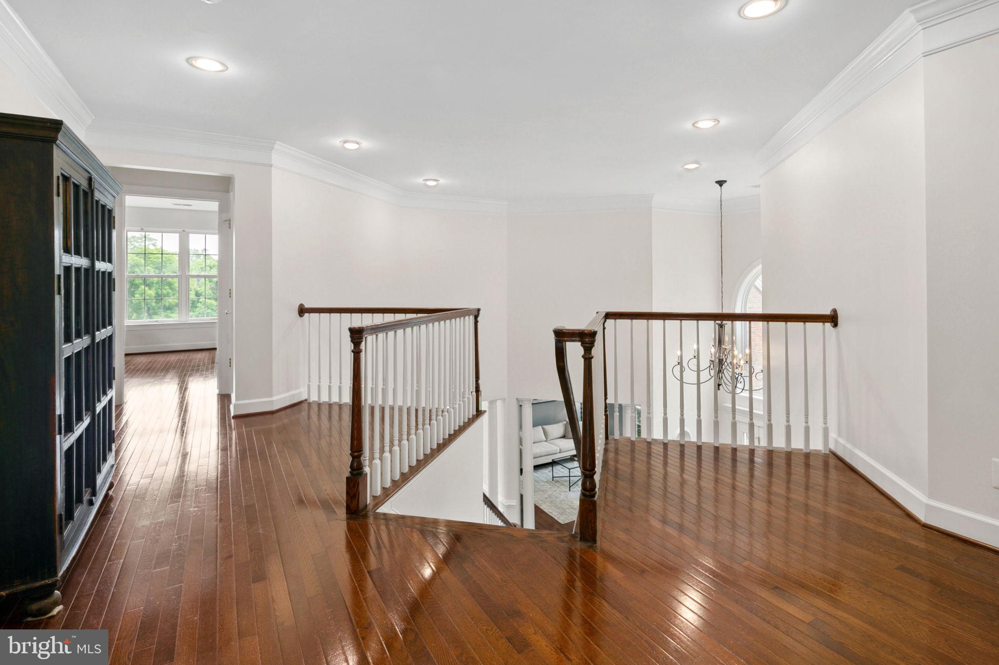 RED CEDAR - Residential