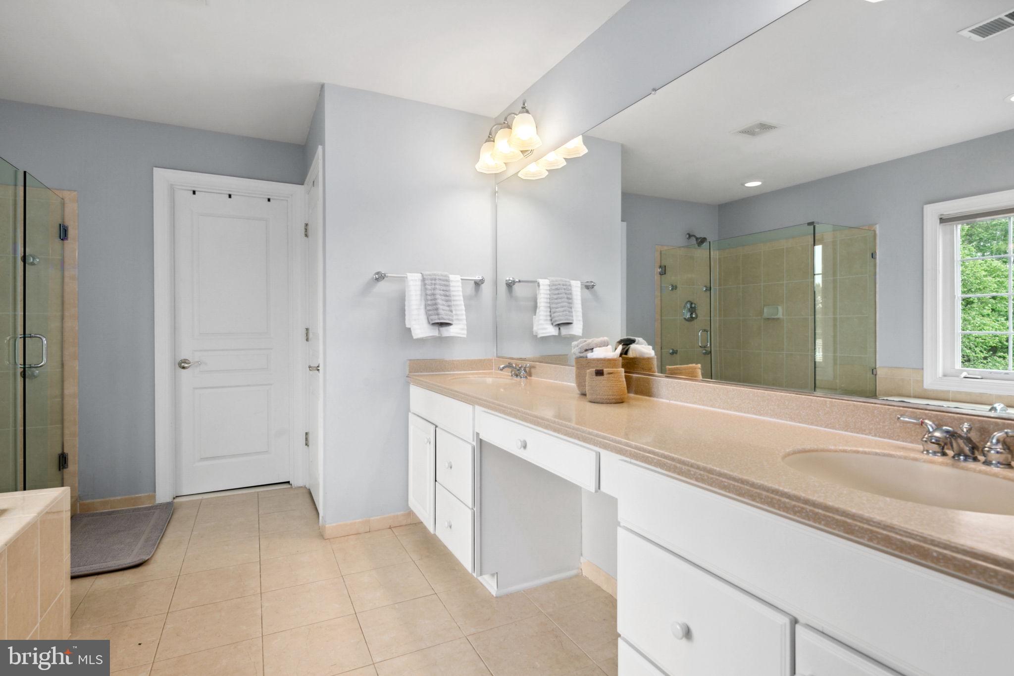 RED CEDAR - Residential