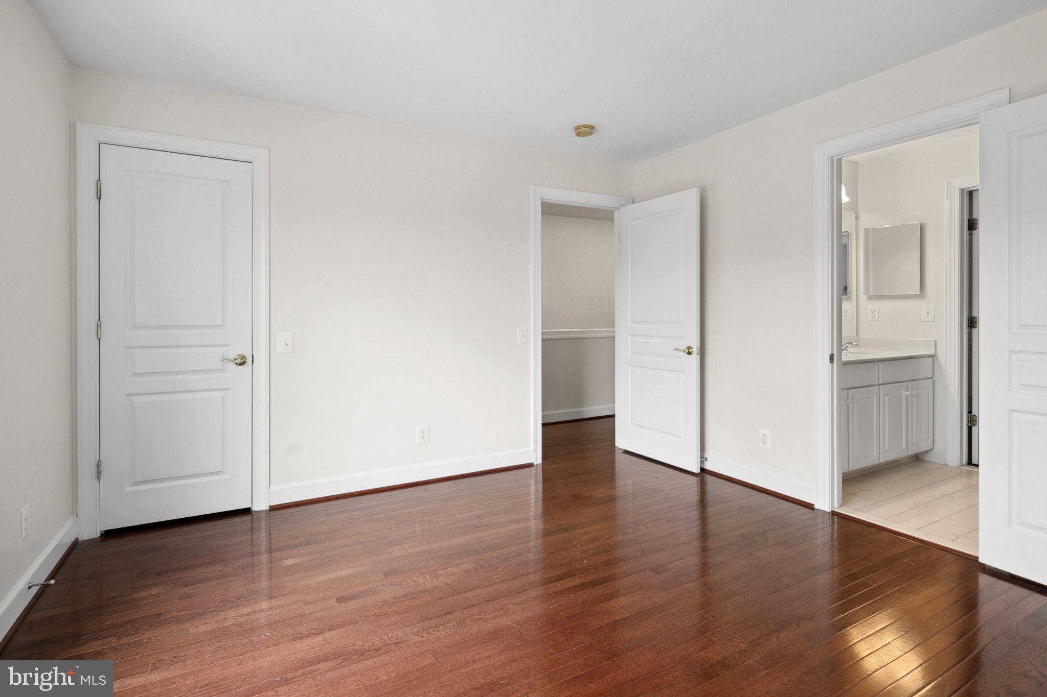 RED CEDAR - Residential