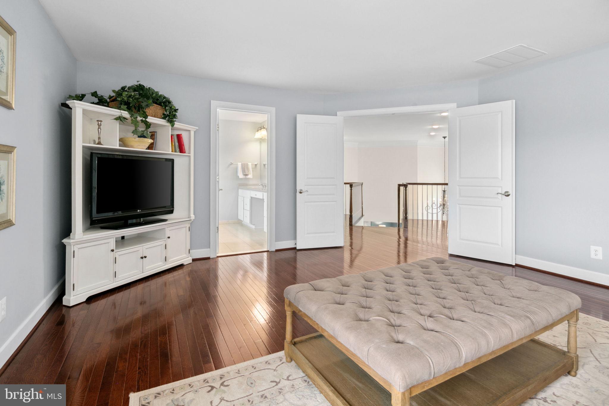 RED CEDAR - Residential