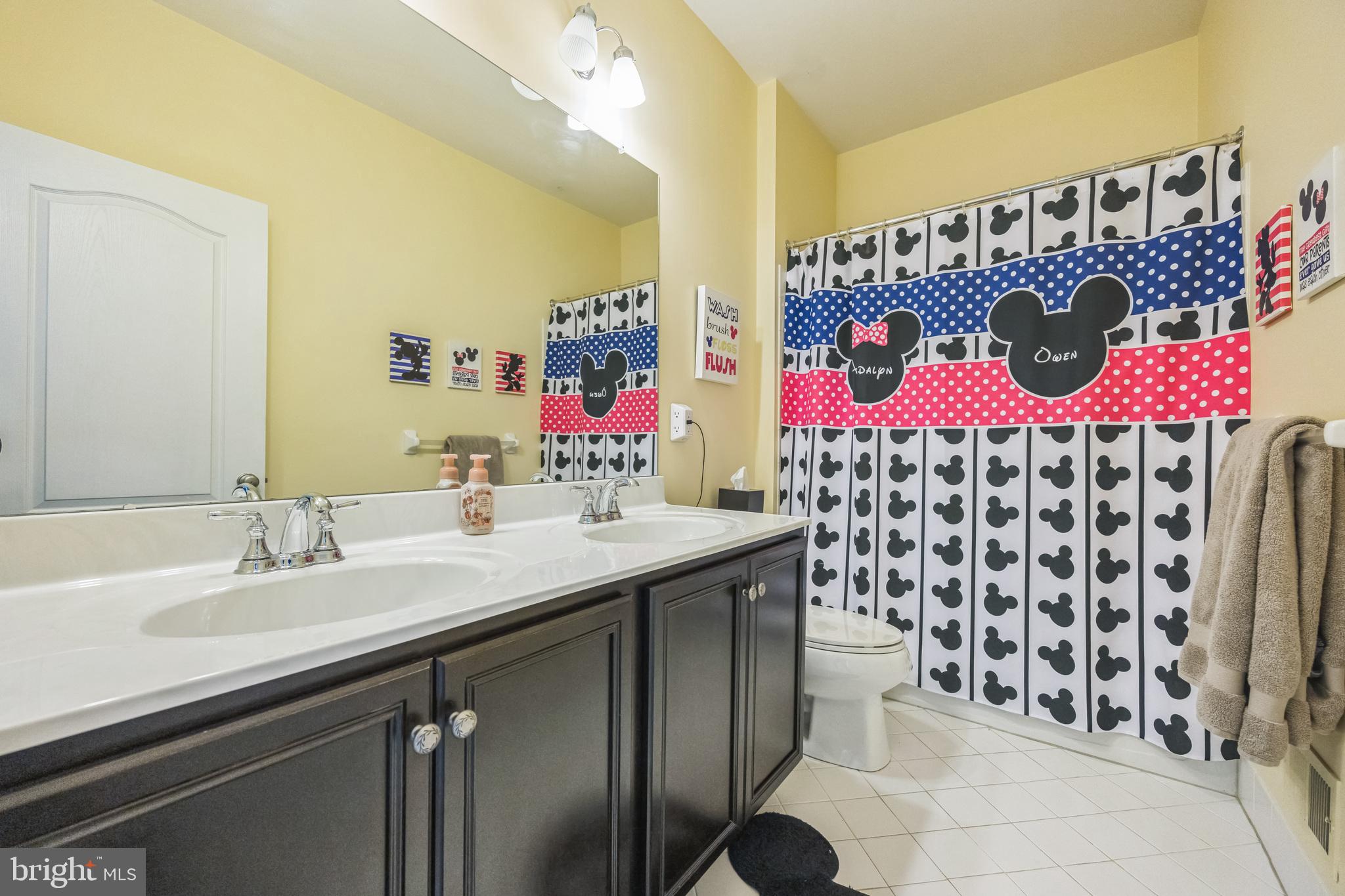 WARRINGTON MEADOWS - Residential