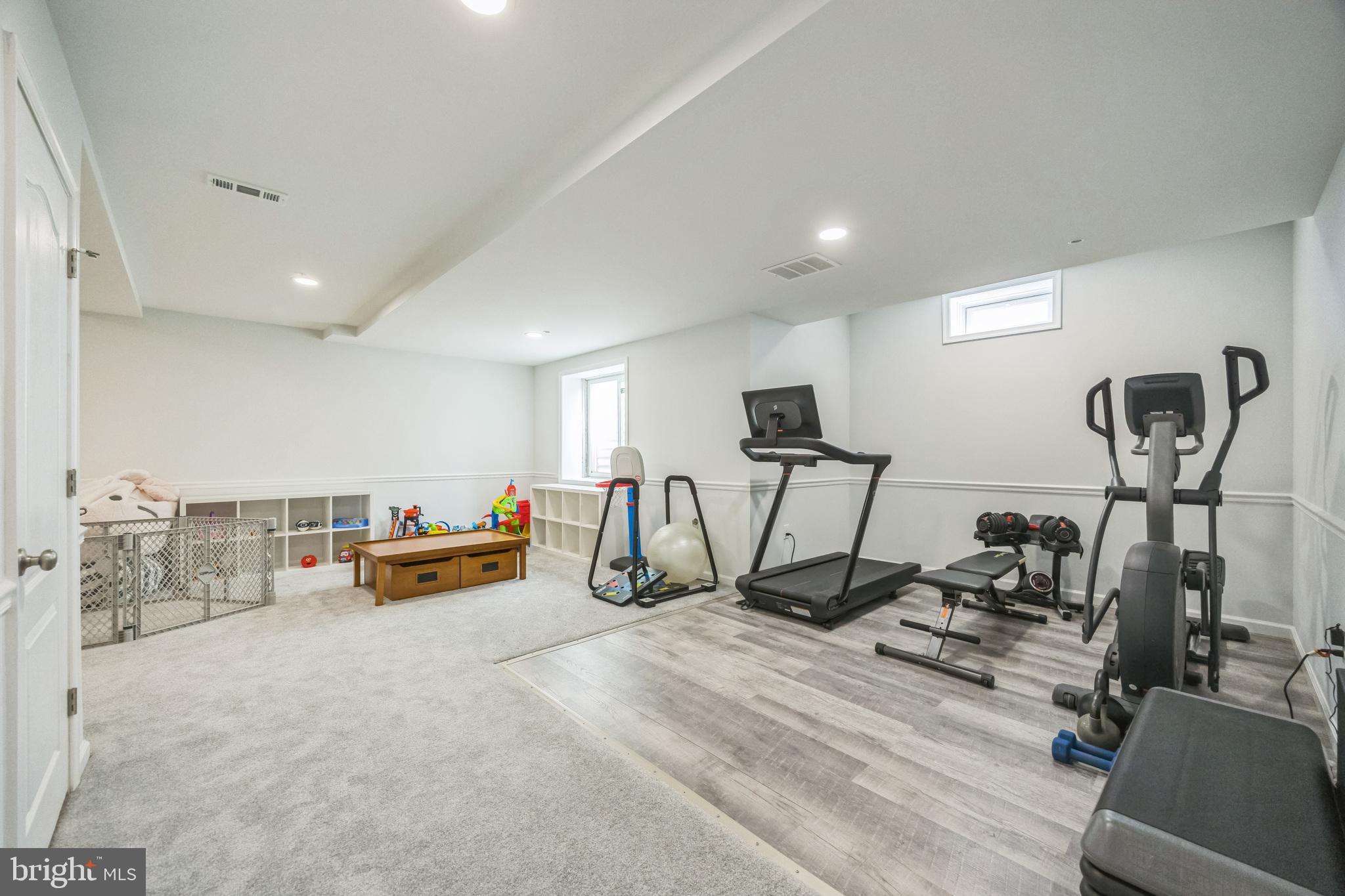 WARRINGTON MEADOWS - Residential