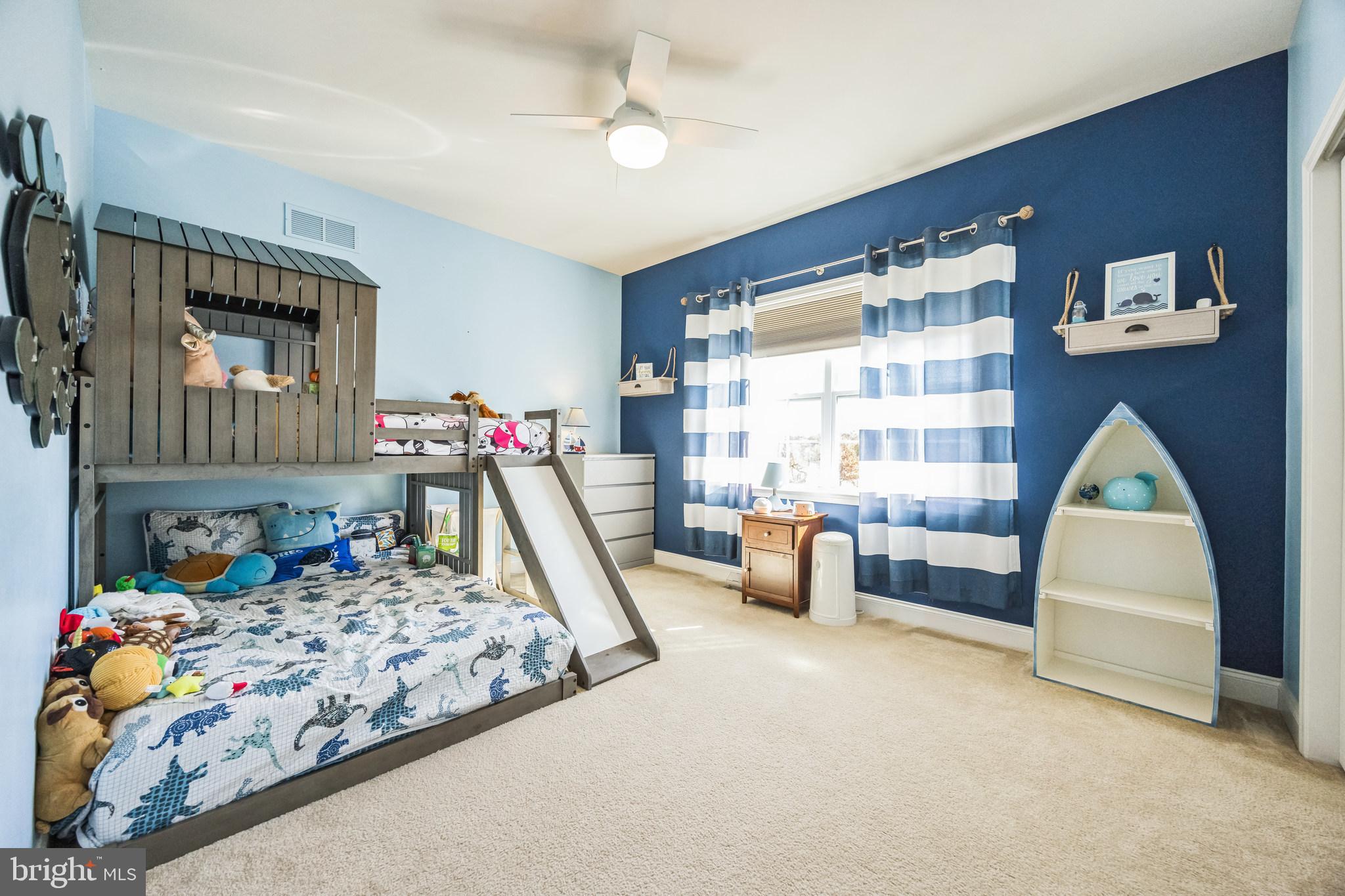 WARRINGTON MEADOWS - Residential