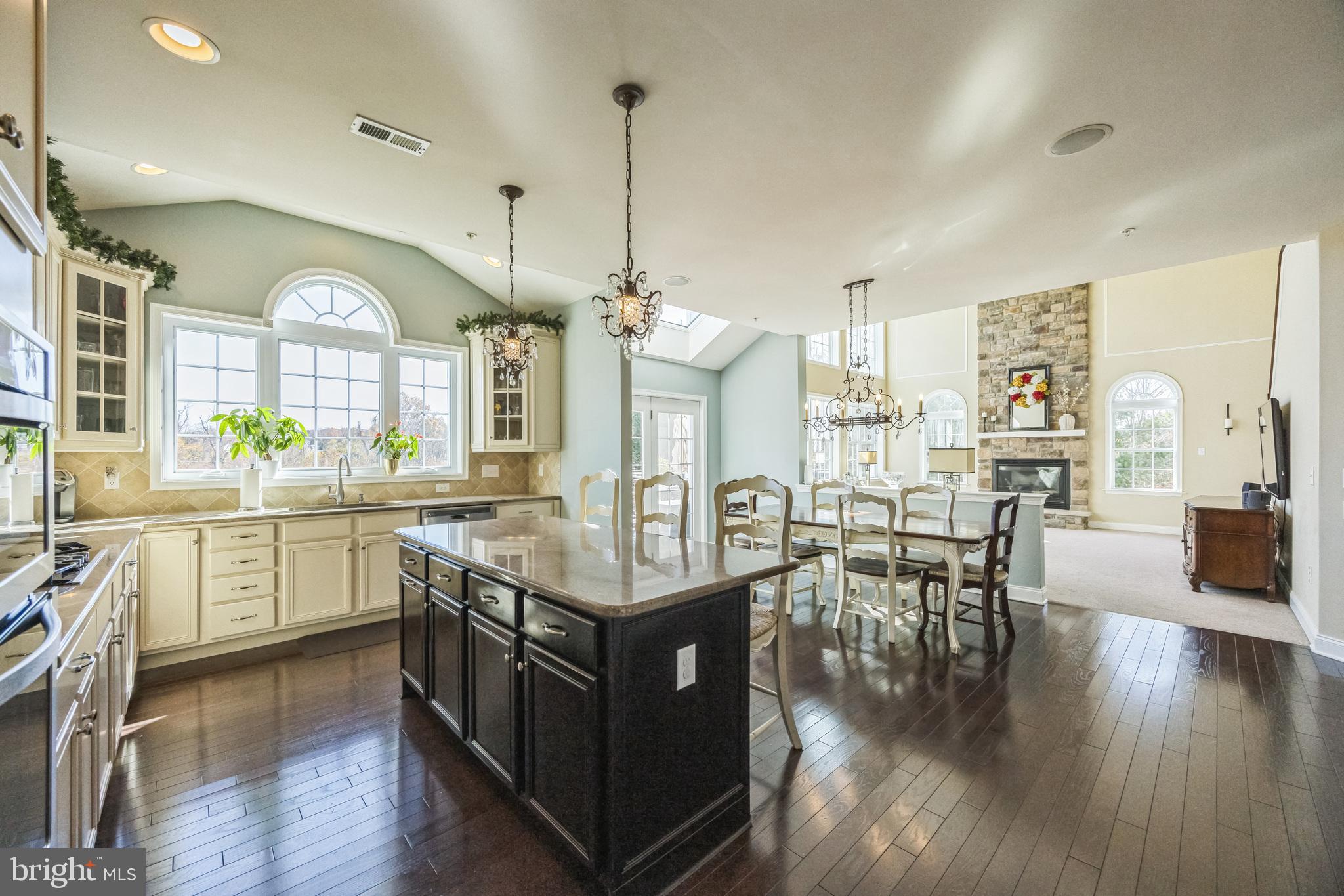 WARRINGTON MEADOWS - Residential