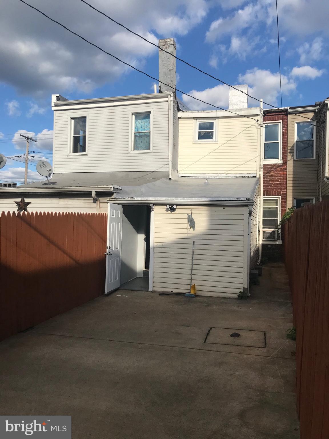 CURTIS BAY - Residential Lease