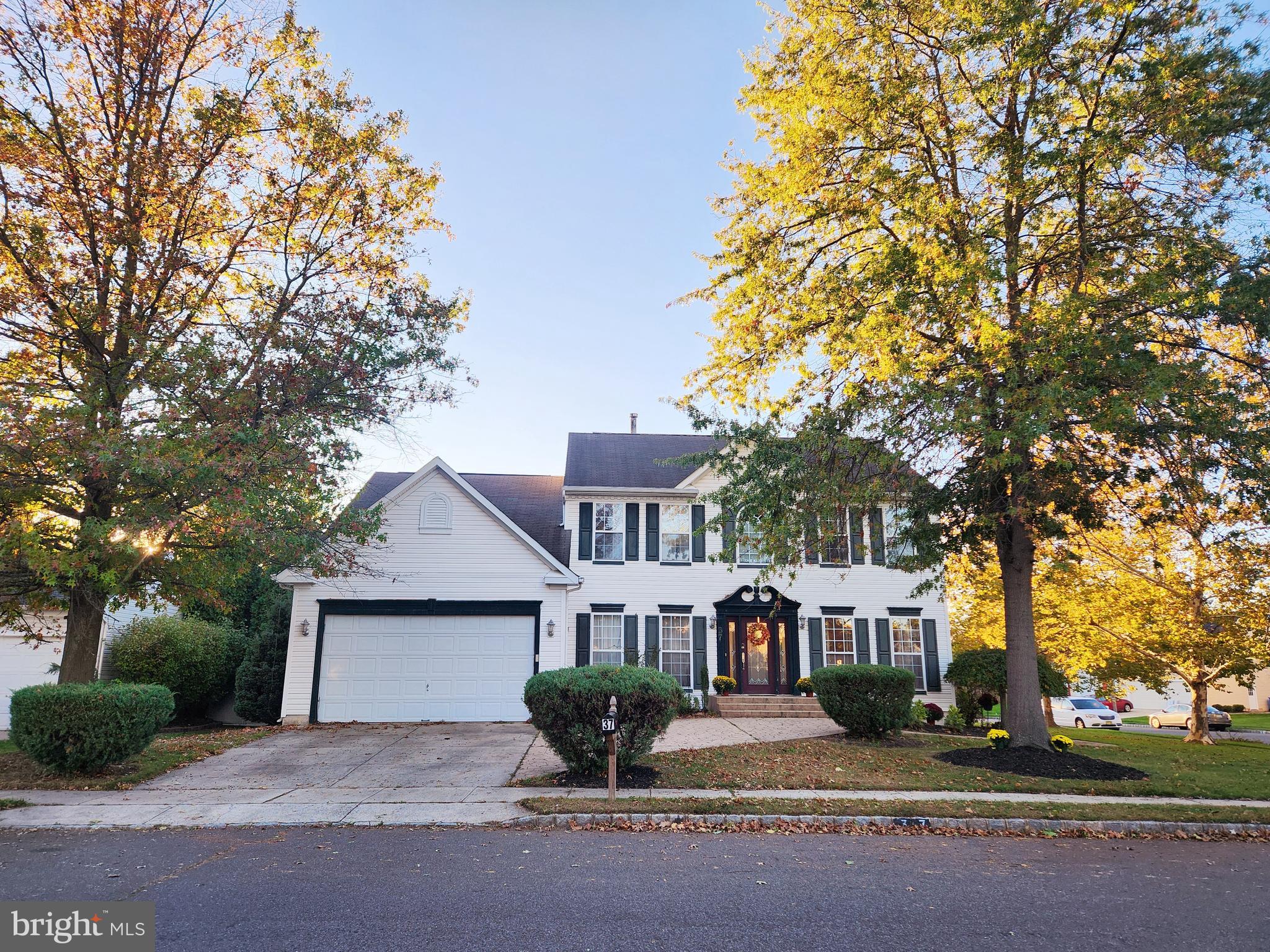 37 EQUESTRIAN DRIVE