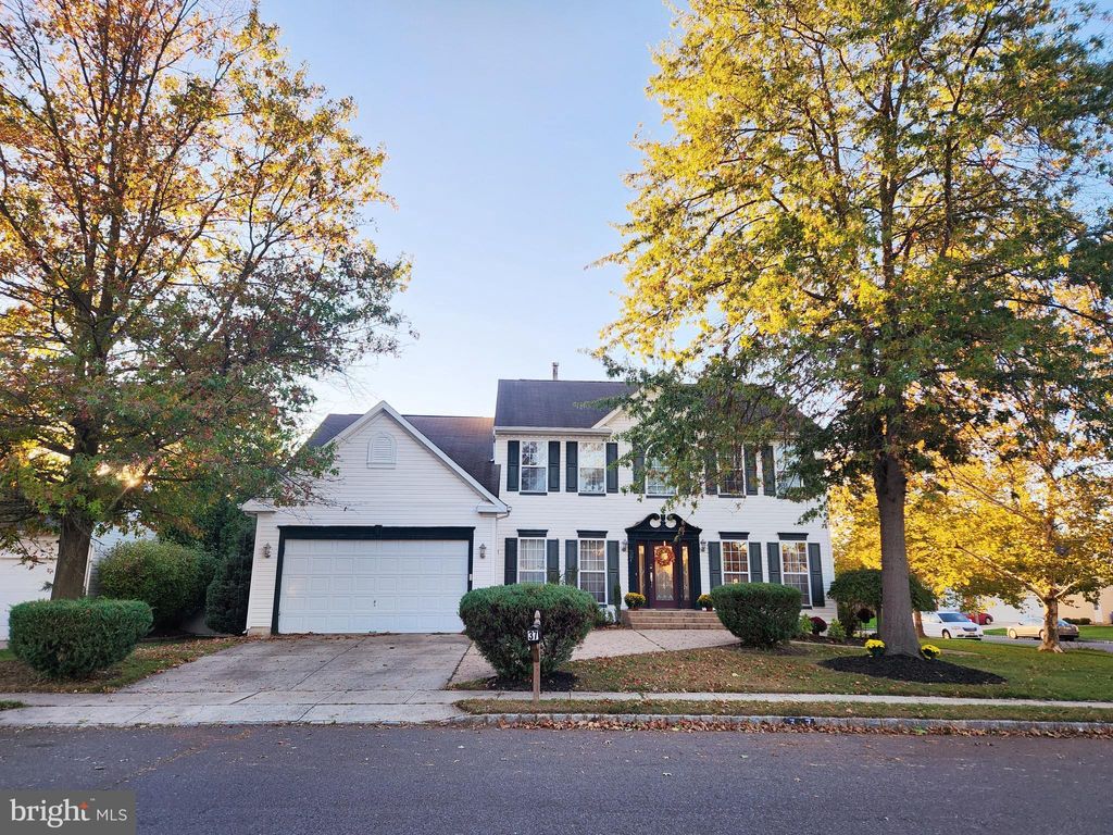 Photo of 37 Equestrian Drive, BURLINGTON, NJ 08016 (MLS # NJBL2098114)