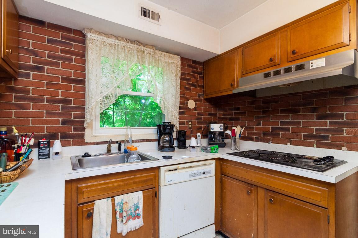 ROCKLEDGE AT BELAIR - Residential