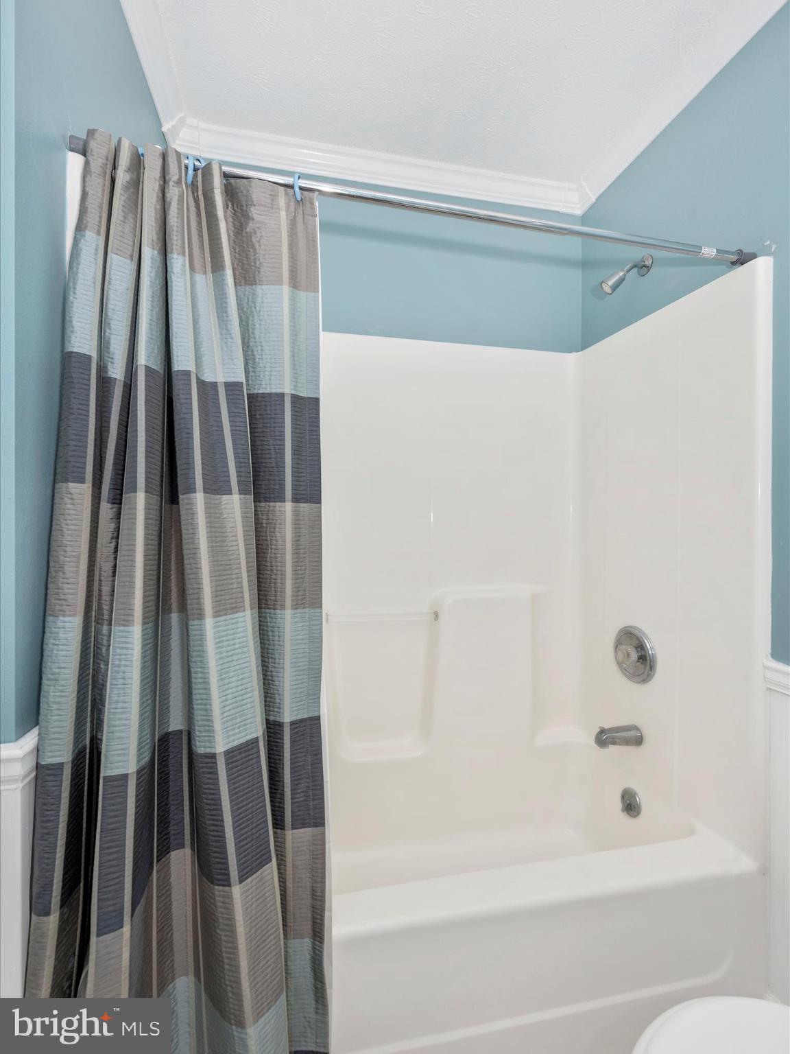 ROLLING HILLS - Residential