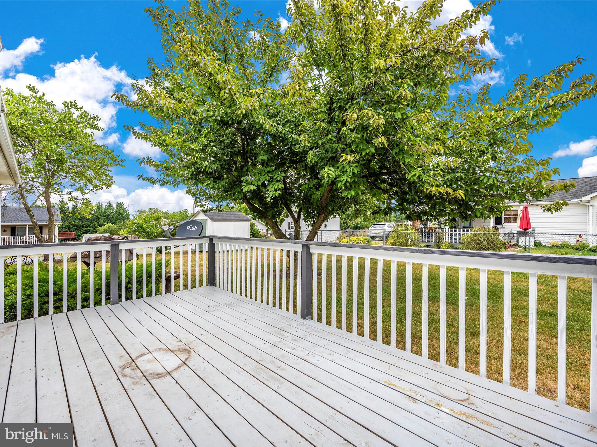 ROLLING HILLS - Residential