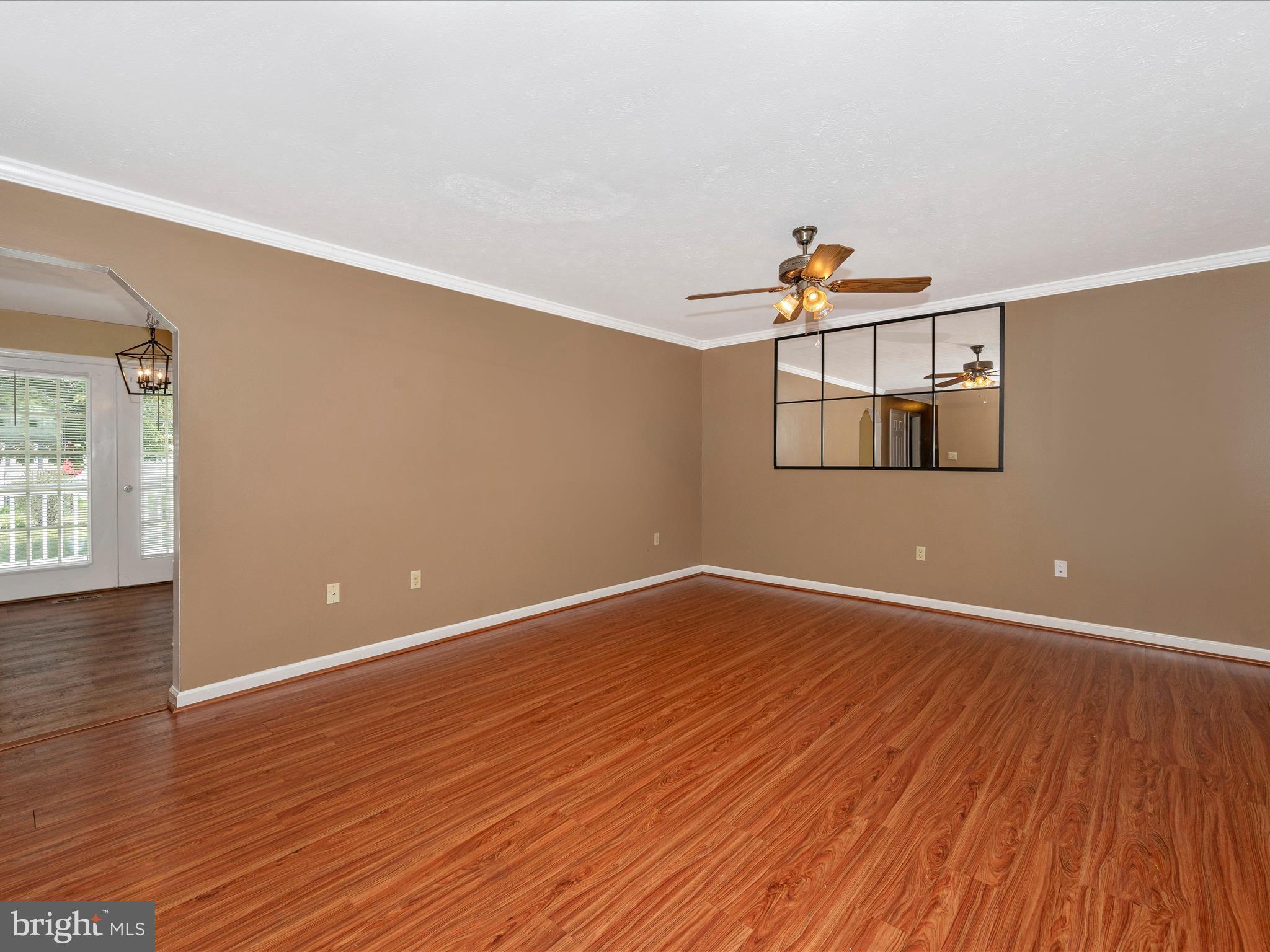 ROLLING HILLS - Residential