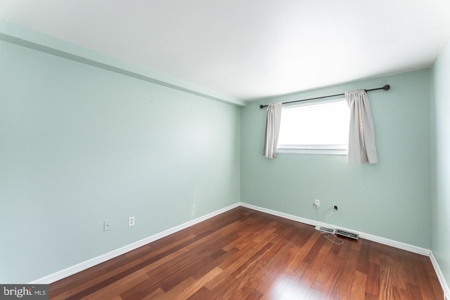 FAIRMOUNT - Residential Lease