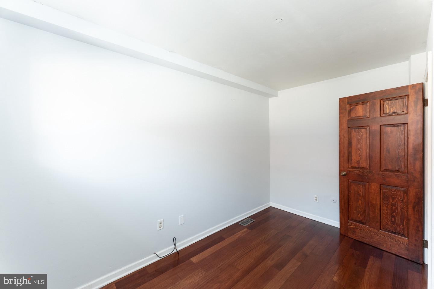 FAIRMOUNT - Residential Lease