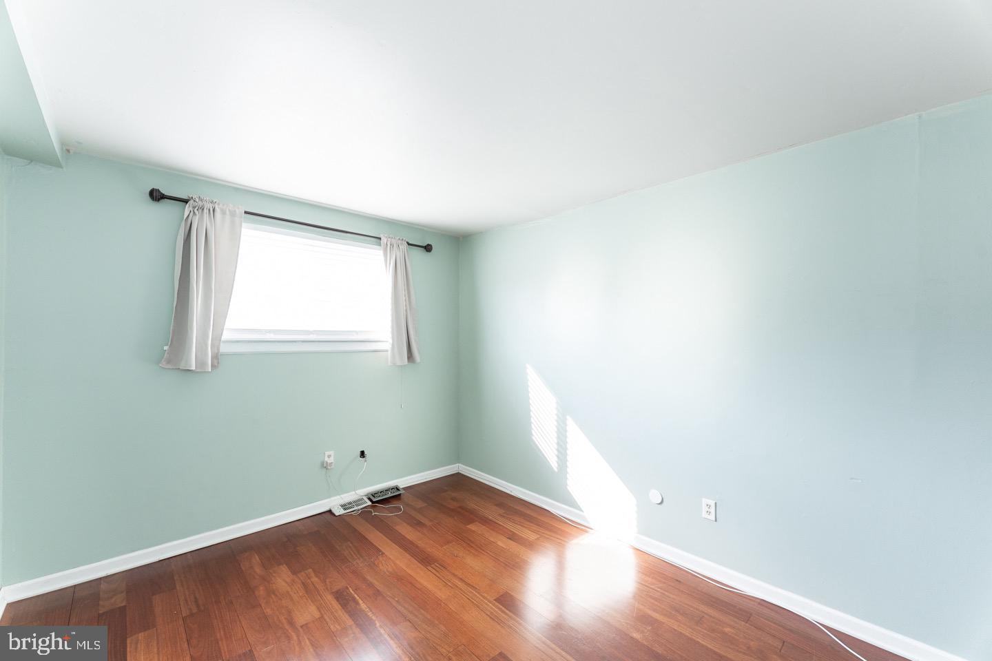 FAIRMOUNT - Residential Lease