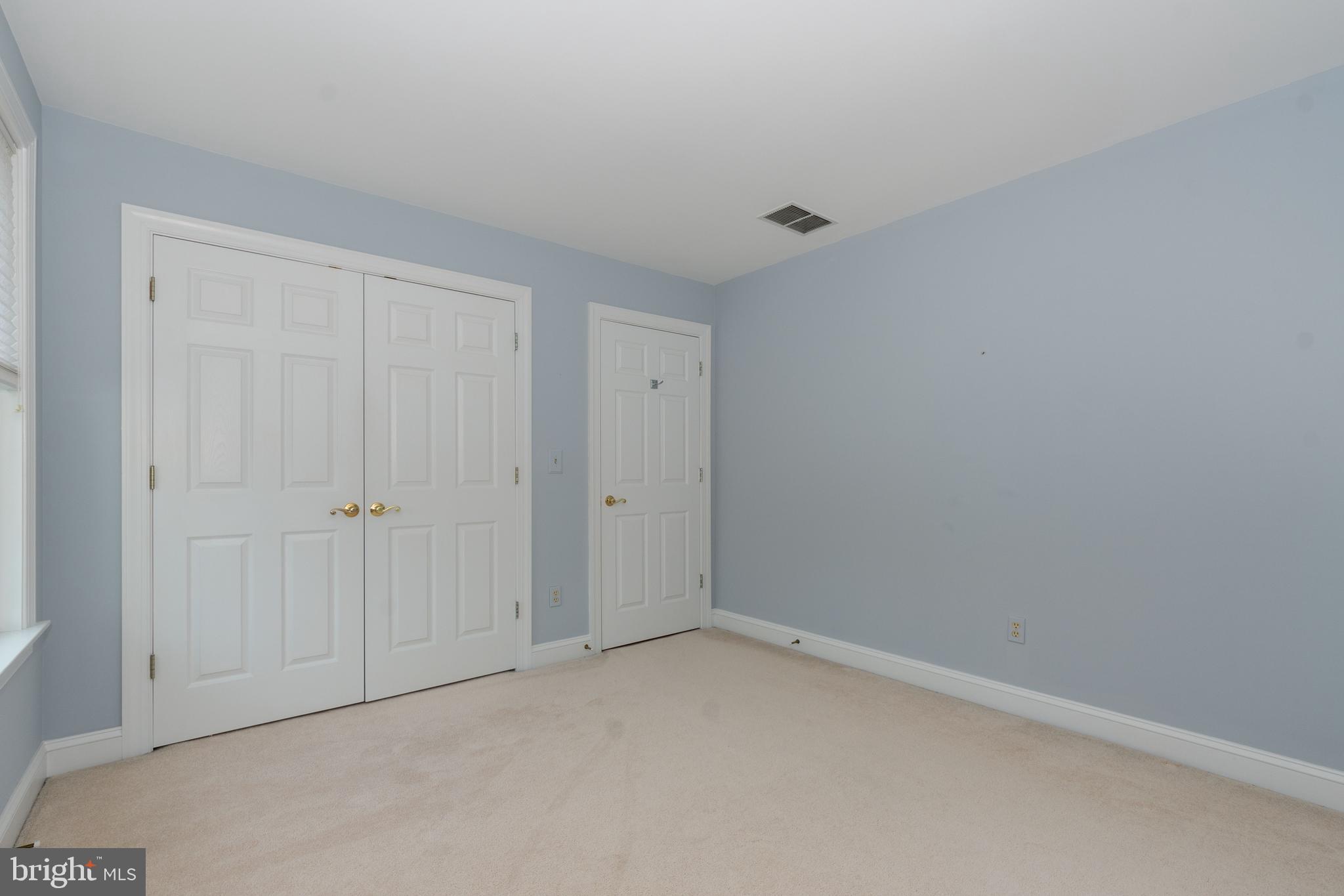 COOL MEADOW FARMS - Residential