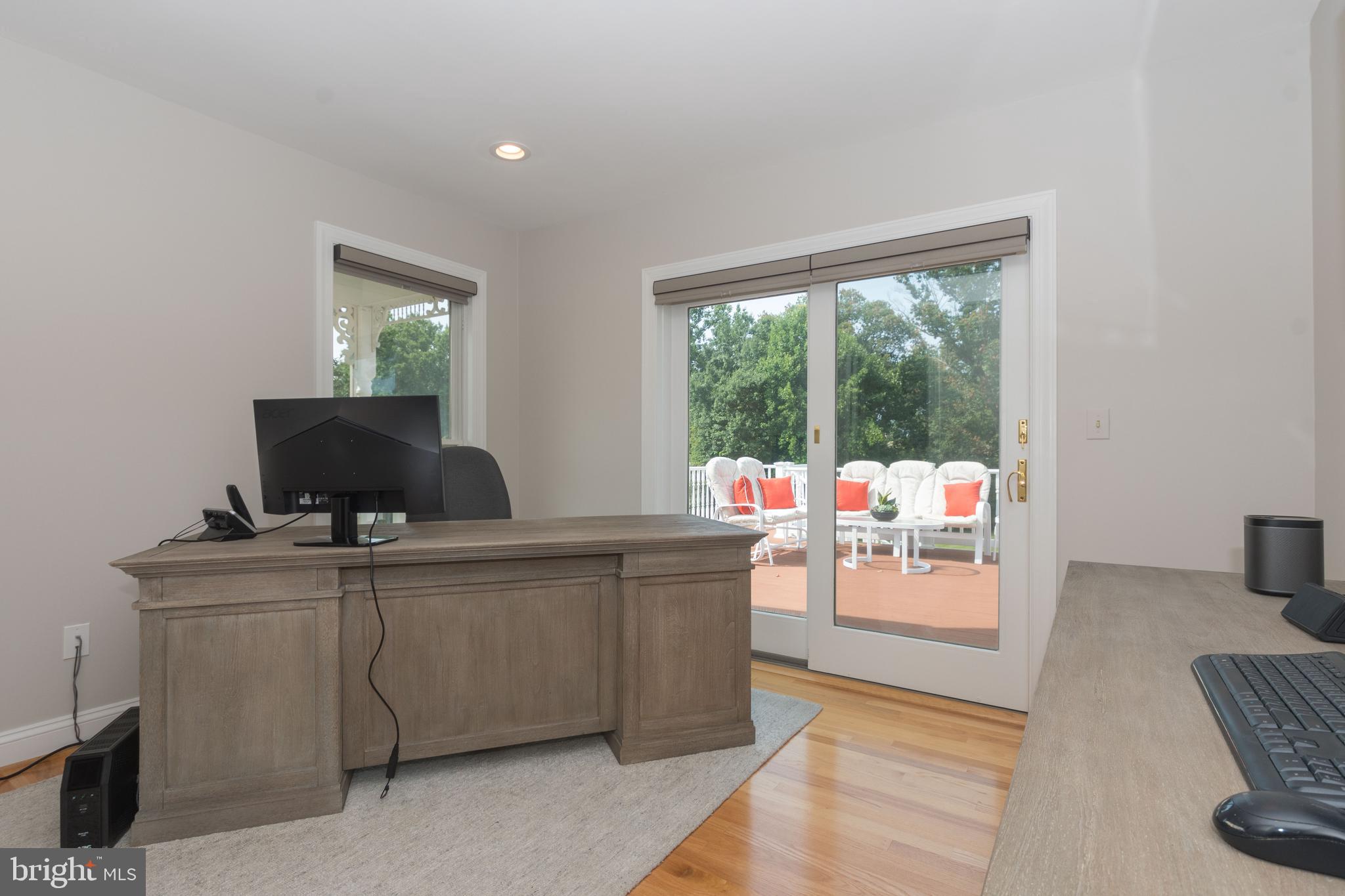 COOL MEADOW FARMS - Residential