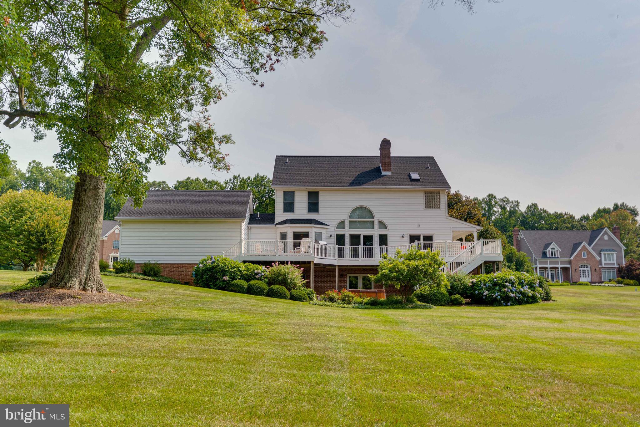 COOL MEADOW FARMS - Residential