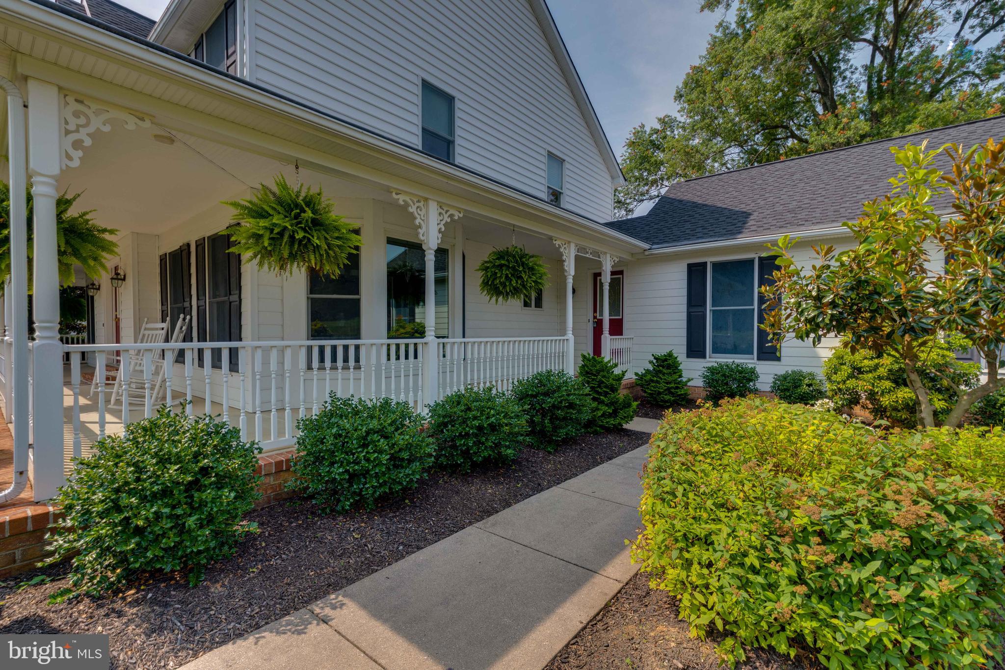 COOL MEADOW FARMS - Residential