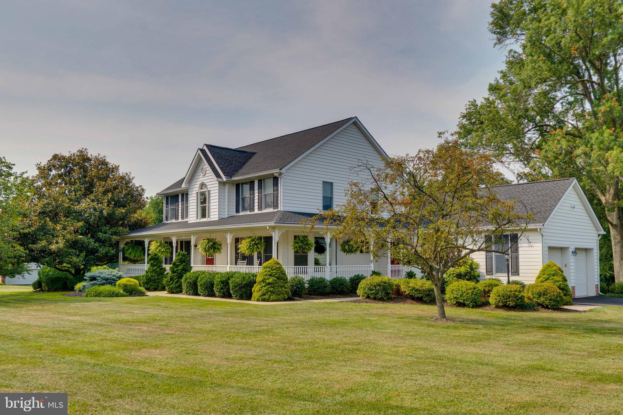 COOL MEADOW FARMS - Residential