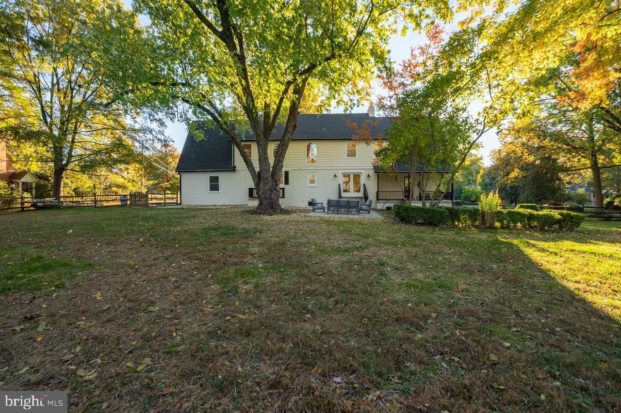 PINECREST - Residential