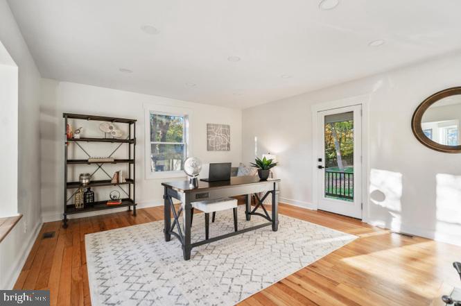 PINECREST - Residential