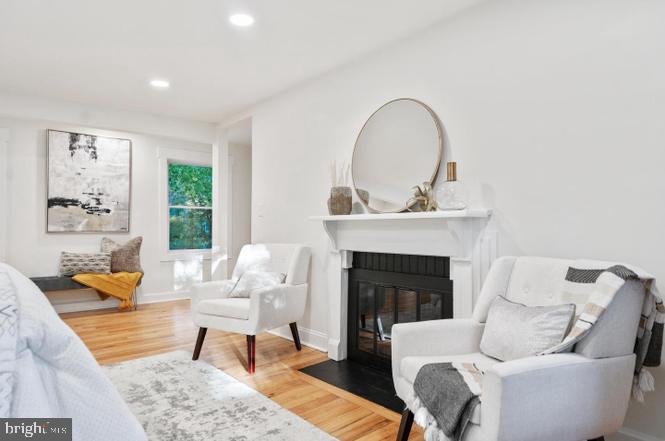 PINECREST - Residential