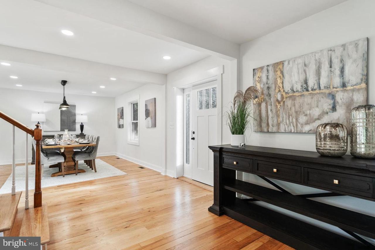 PINECREST - Residential