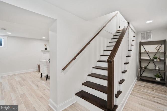 PINECREST - Residential