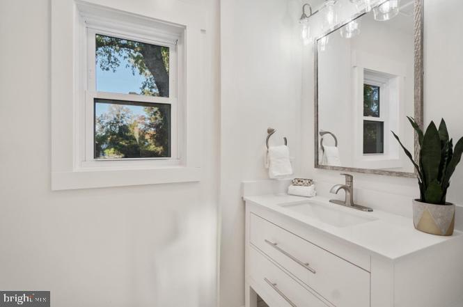 PINECREST - Residential