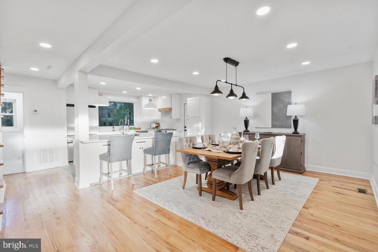 PINECREST - Residential