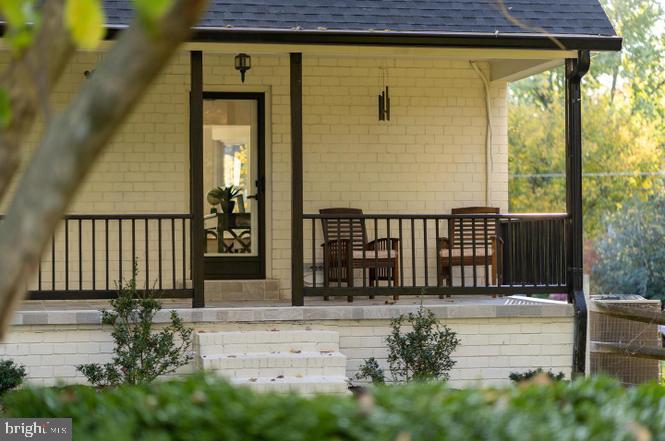 PINECREST - Residential