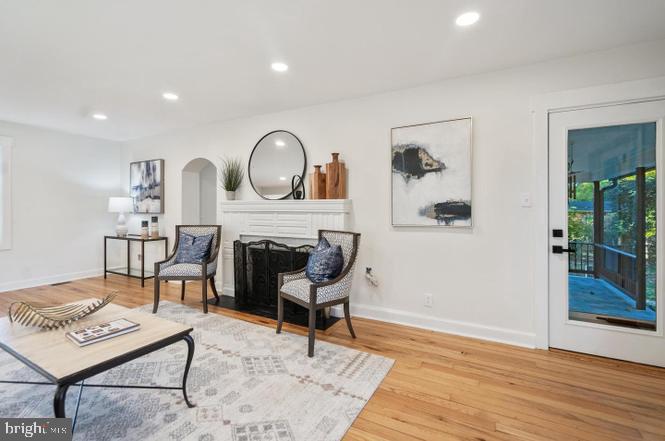 PINECREST - Residential