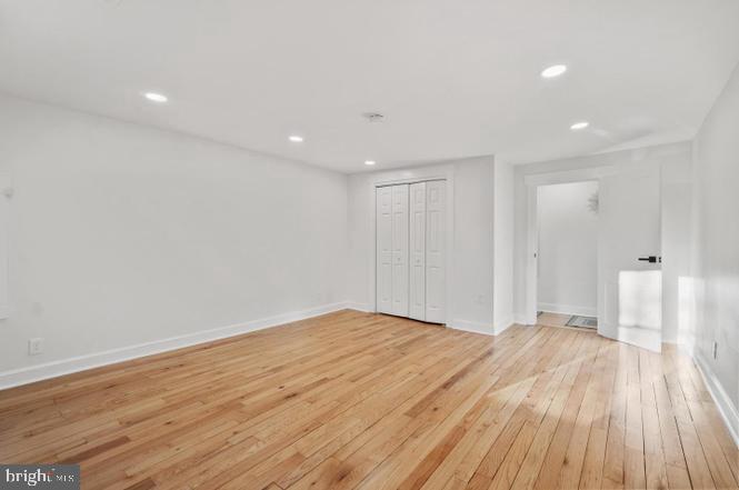 PINECREST - Residential