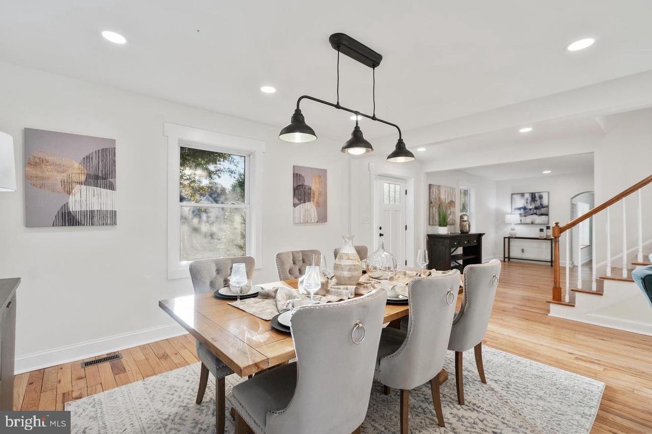 PINECREST - Residential