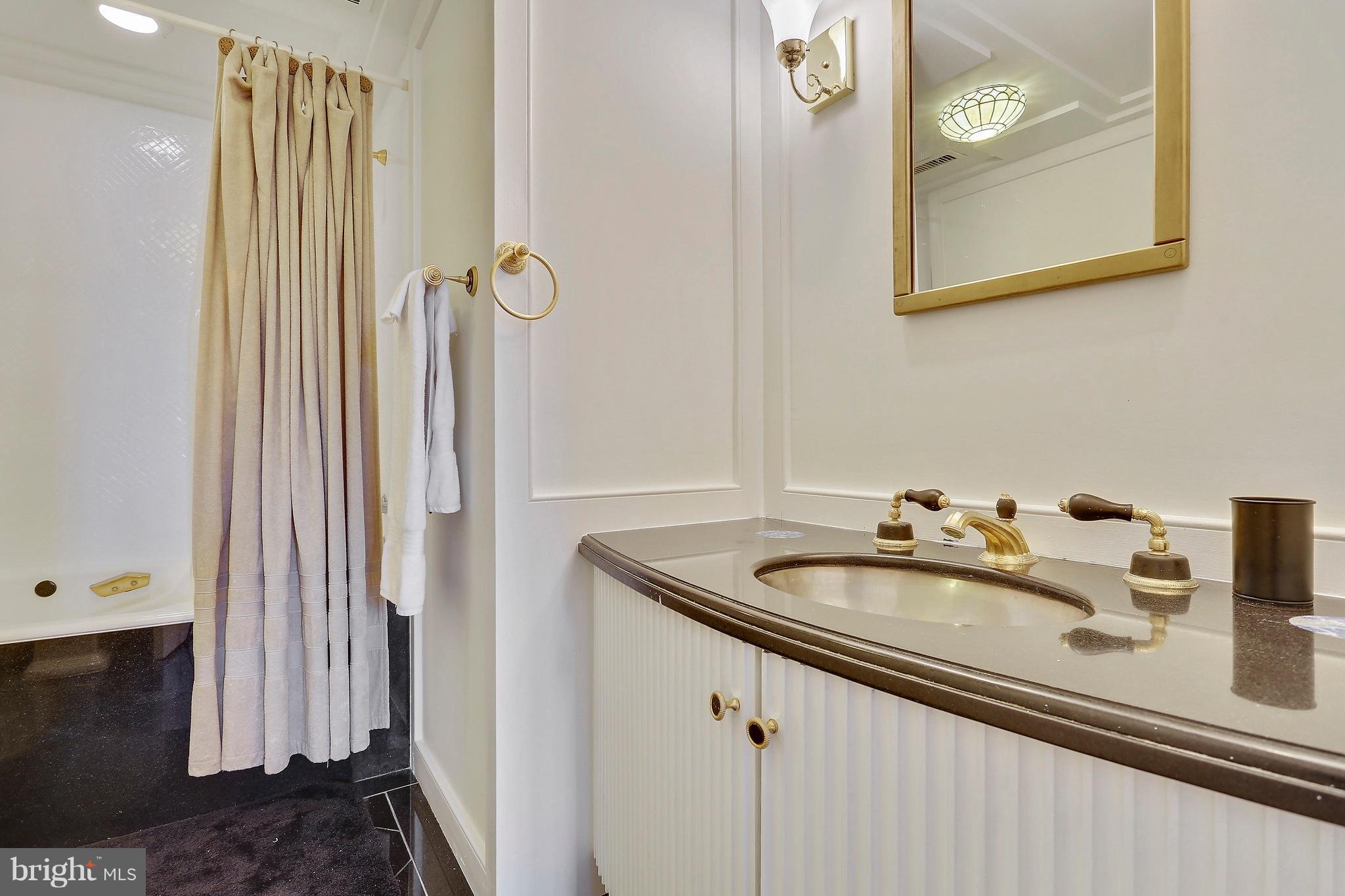 OLD TOWN - Residential