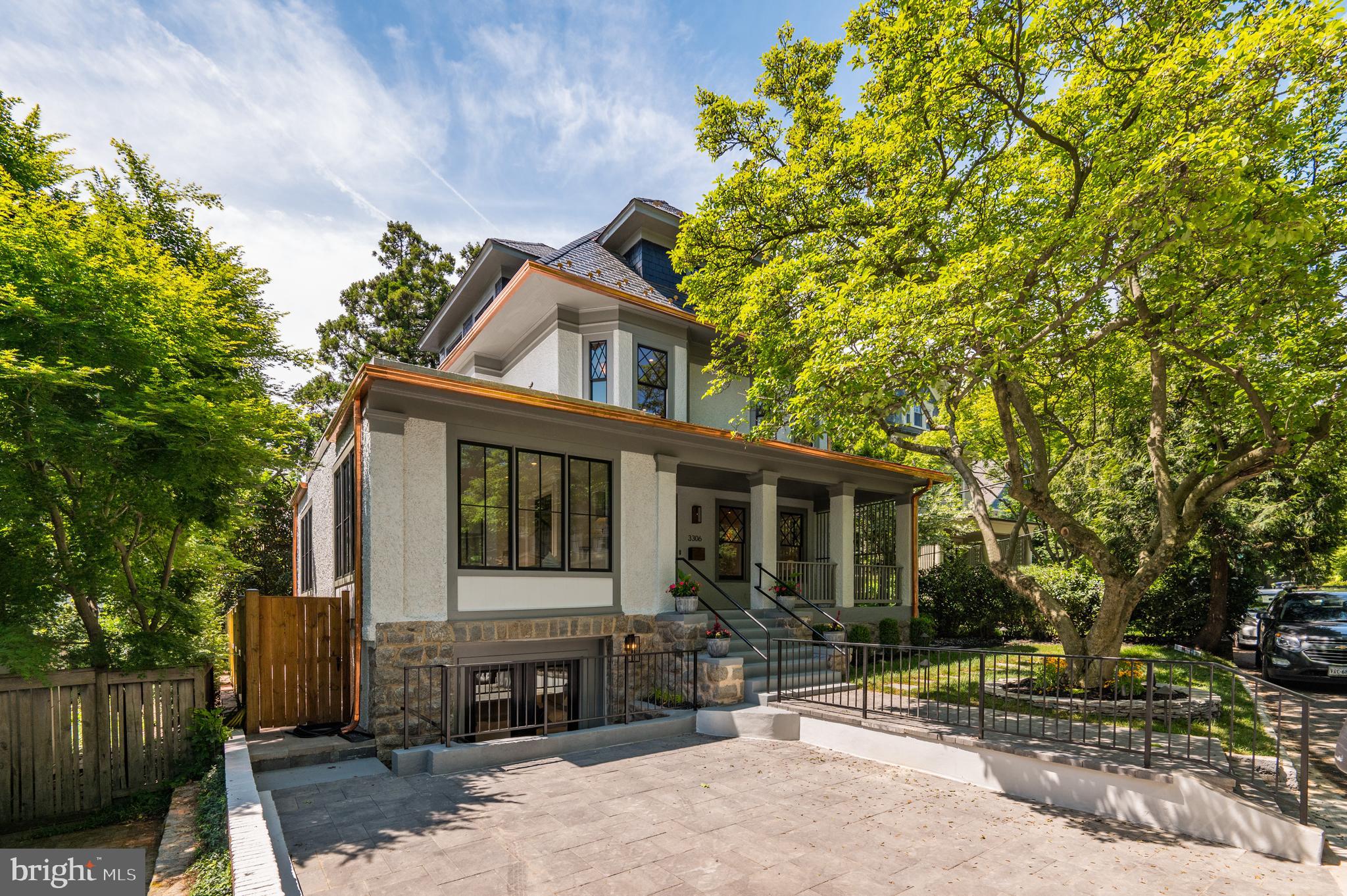 CLEVELAND PARK - Residential