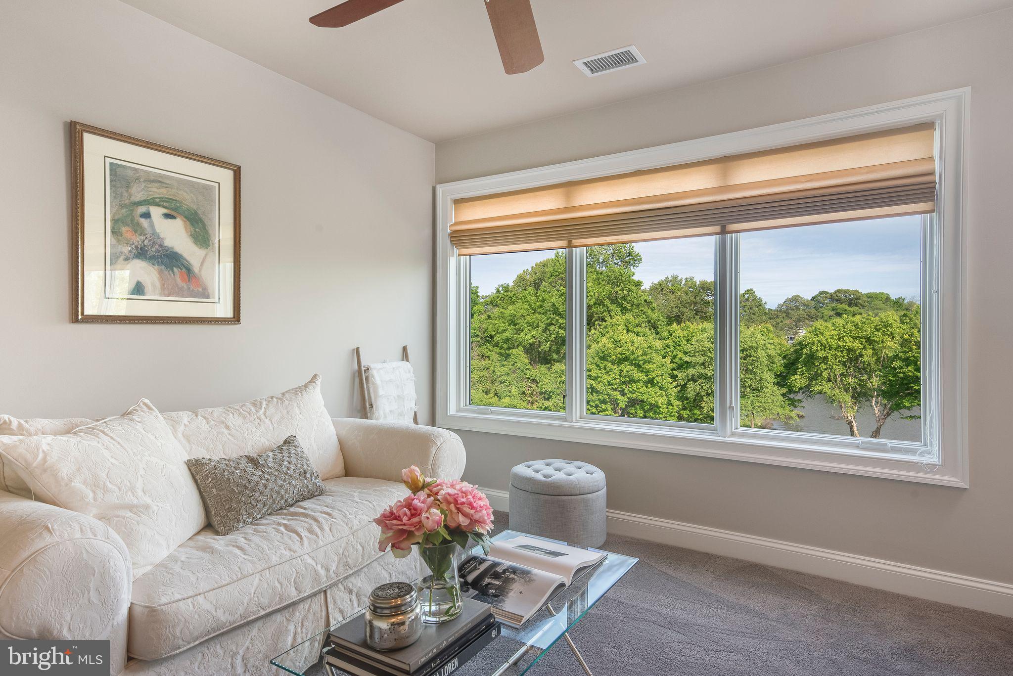 WAREHOUSE CREEK - Residential