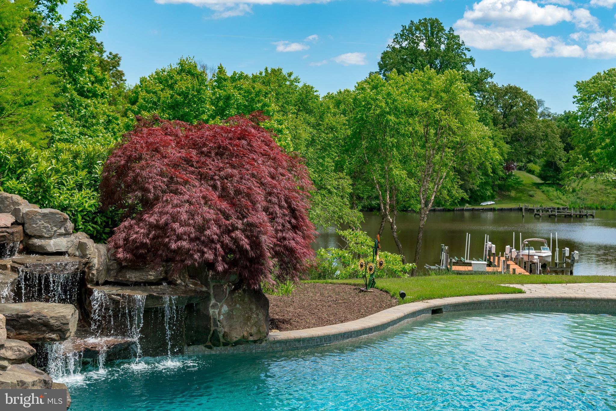 WAREHOUSE CREEK - Residential