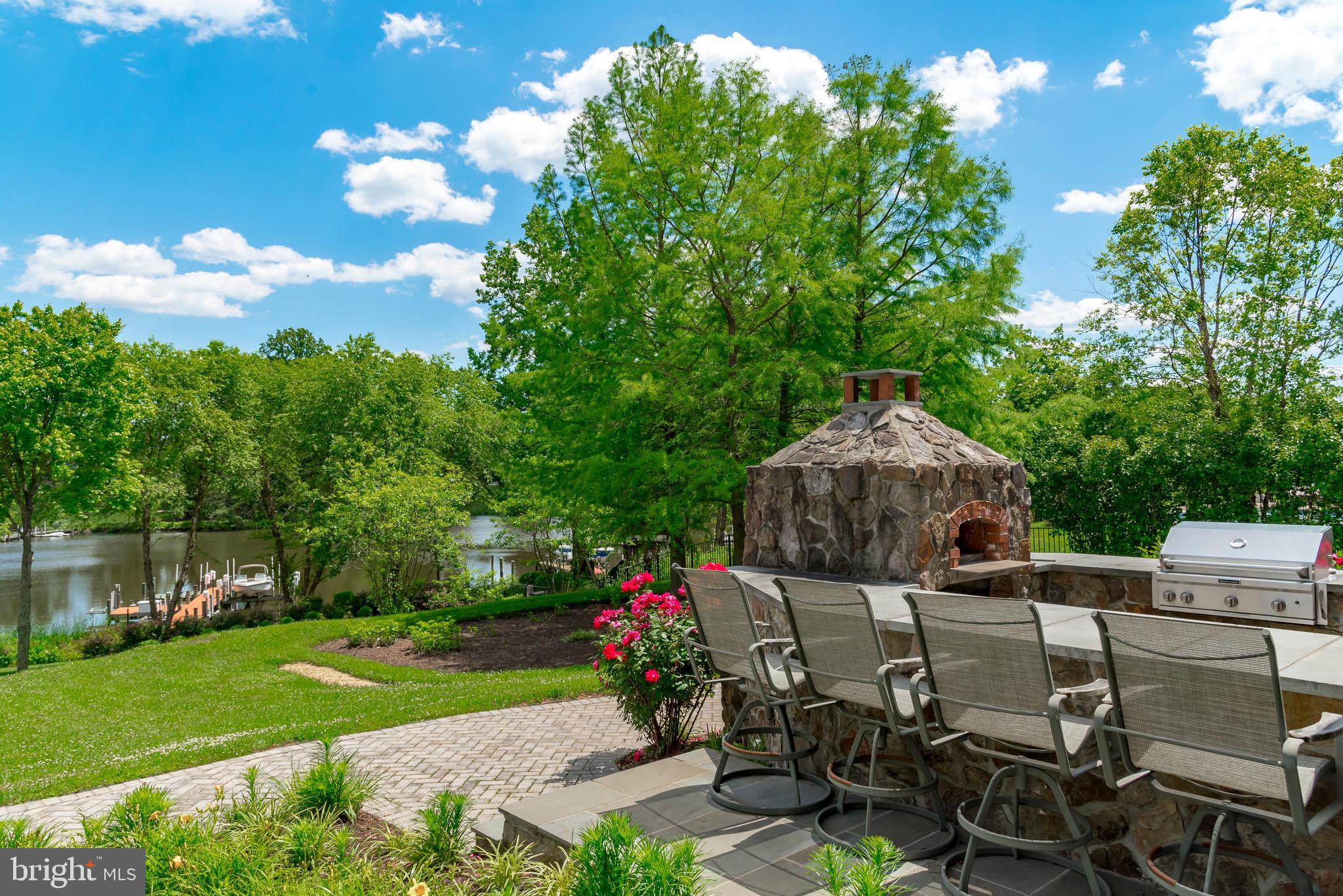 WAREHOUSE CREEK - Residential