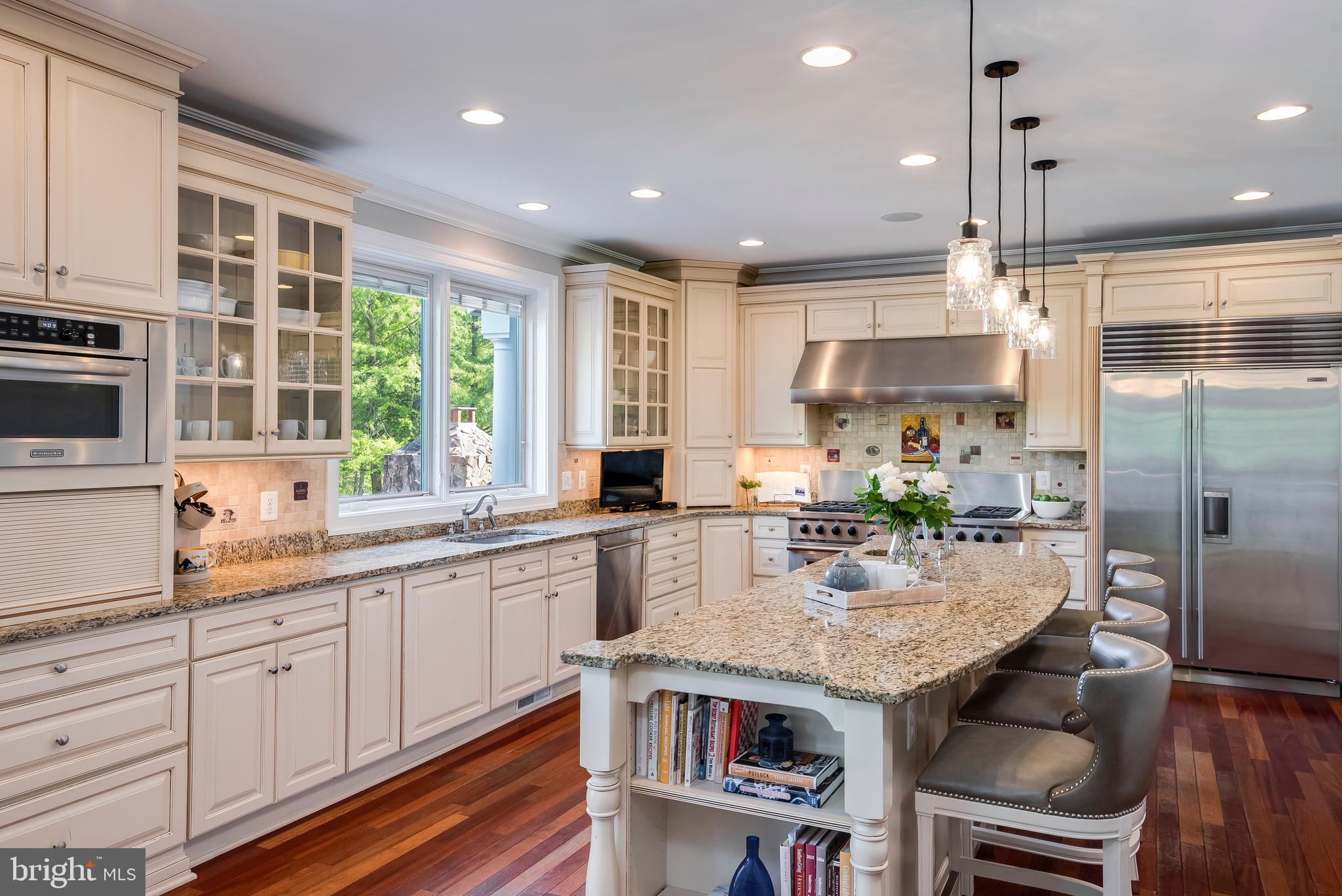 WAREHOUSE CREEK - Residential