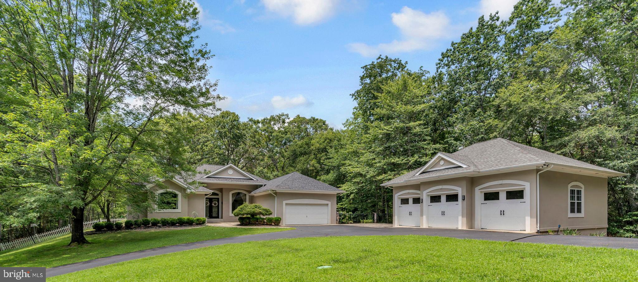 22909 KIMBERLY COURT