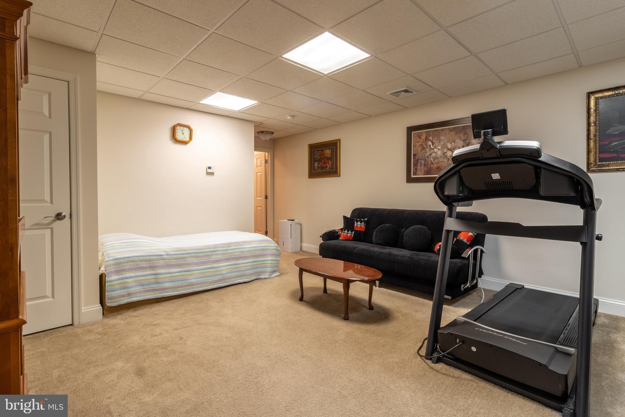 SAYBROOK - Residential