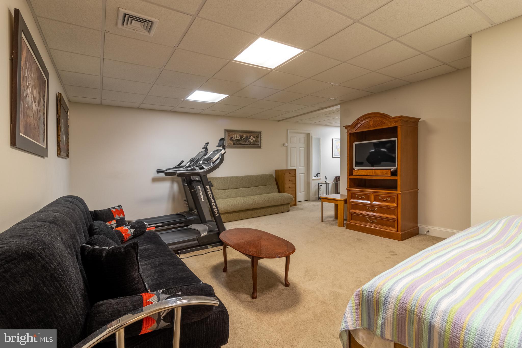 SAYBROOK - Residential