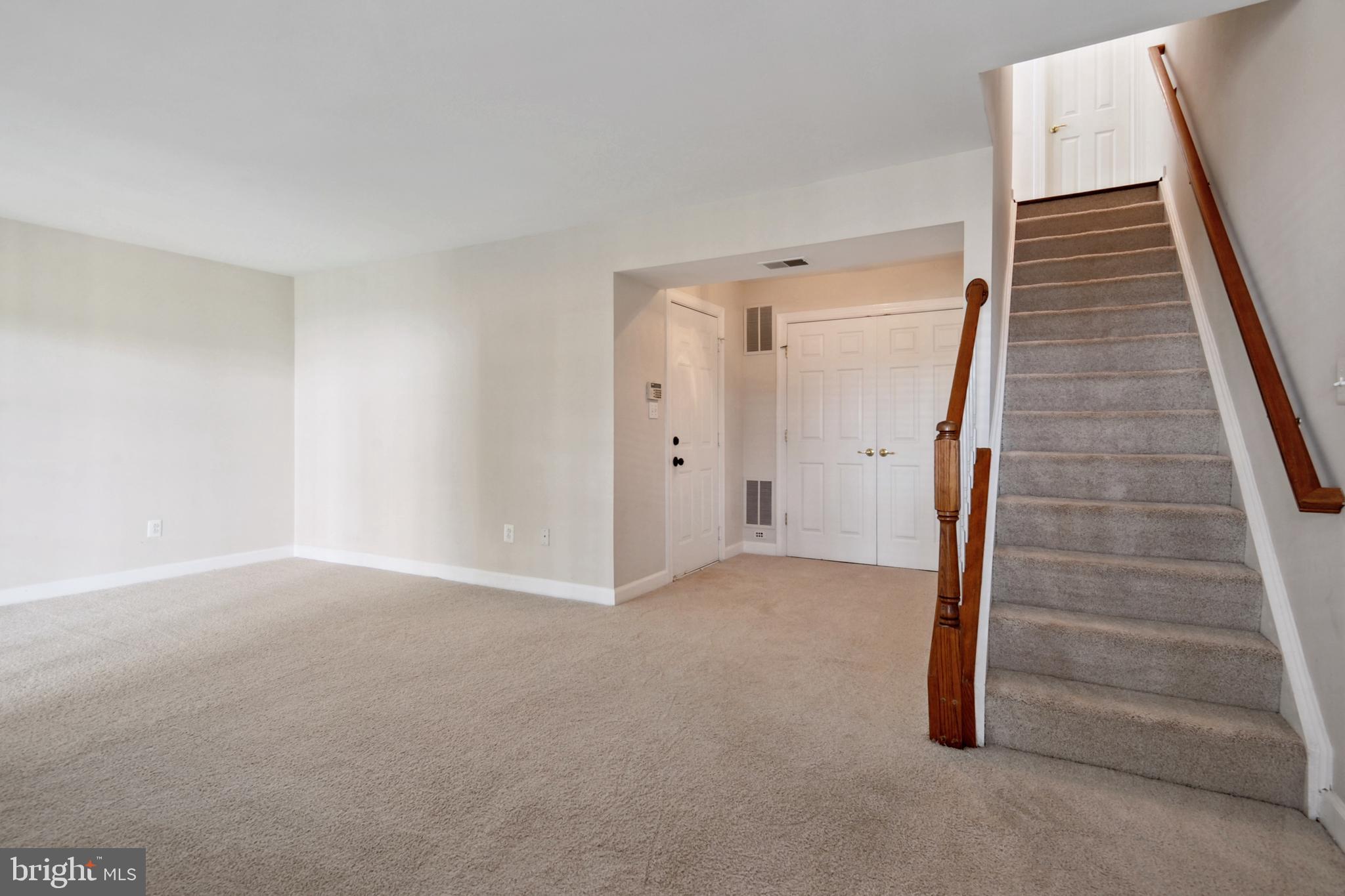 LOWES ISLAND/CASCADES - Residential Lease