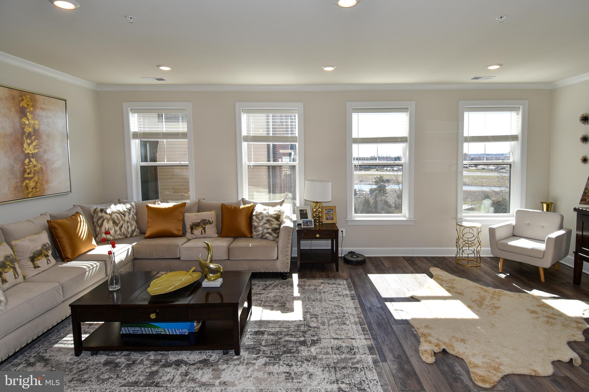 METRO WALK AT MOOREFIELD STATION - Residential Lease