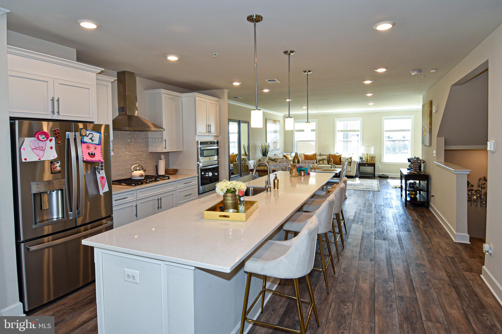 METRO WALK AT MOOREFIELD STATION - Residential Lease